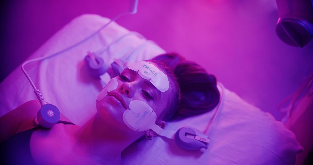introducing-emface-exclusive-launch-at-s-thetics-clinic-in-beaconsfield-buckinghamshire11
